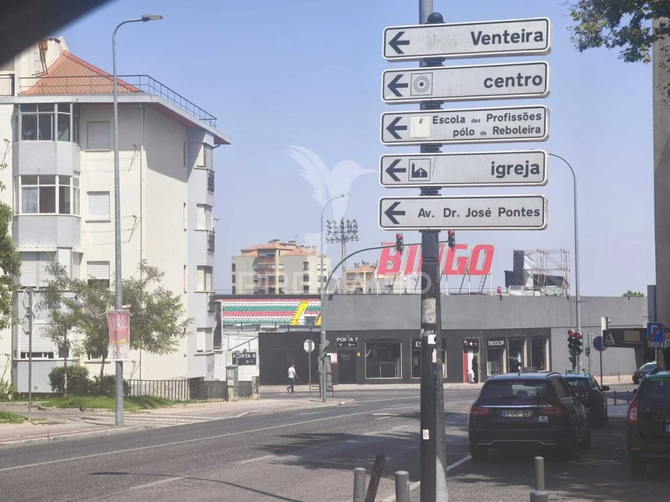 Apartamento T1 para Venda em Águas Livres Foto 12