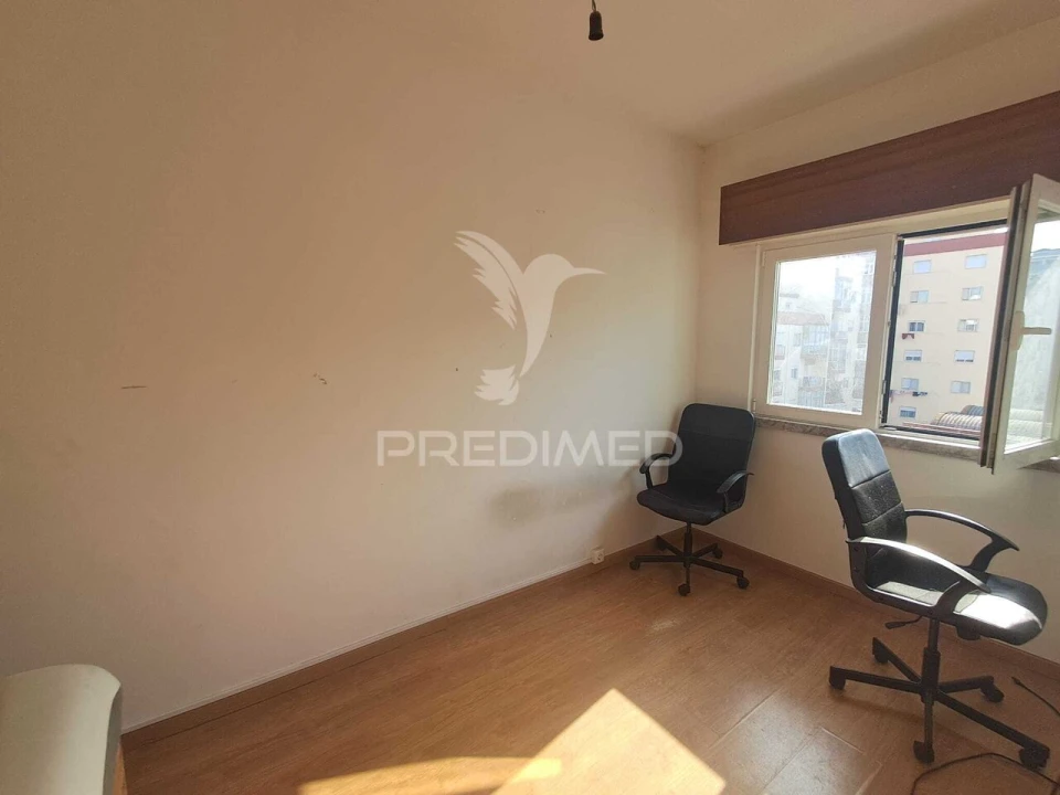 Apartamento T1 para Venda em Águas Livres Foto 7