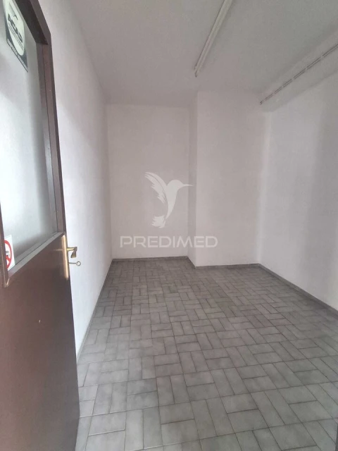 Armazém para Arrendamento em Batalha