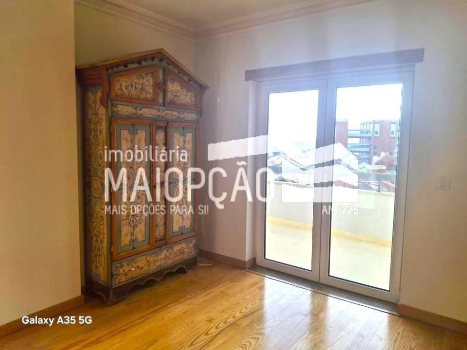 Apartamento T6 para Venda em Guarda Foto 15