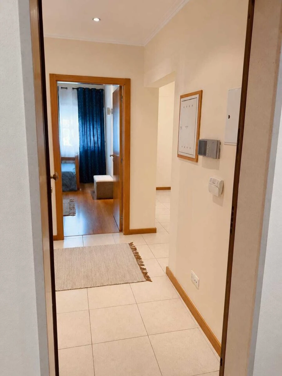 Apartamento T2 para Venda em Portimão Foto 9