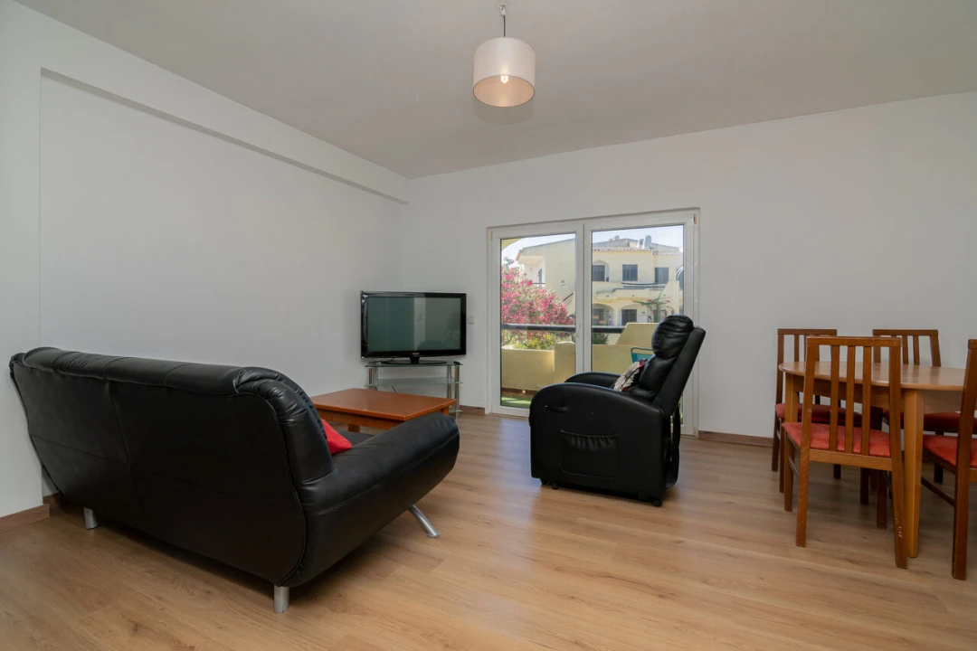Apartamento T1 para Venda em Alvor Foto 12