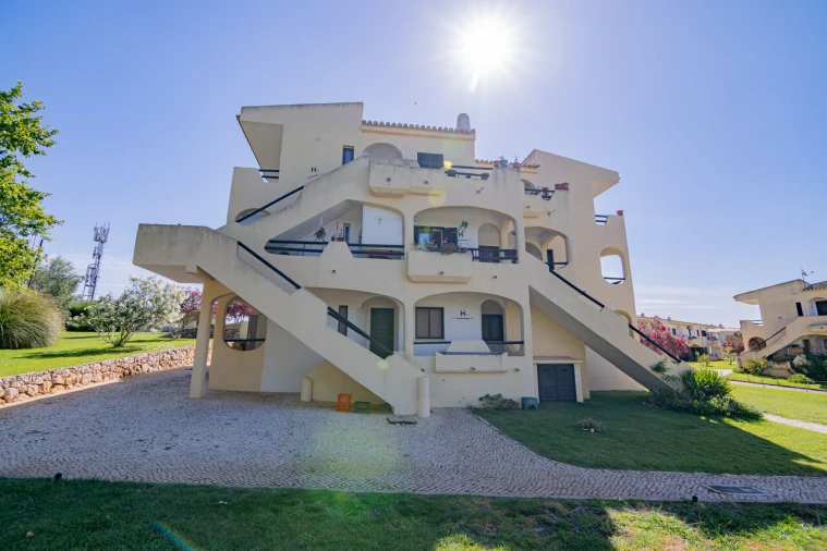 Apartamento T1 para Venda em Alvor Foto 3