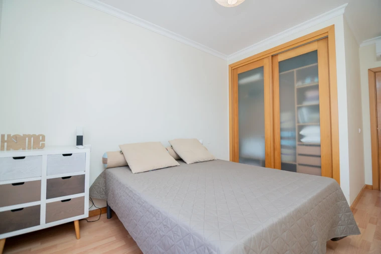 Apartamento T1 para Venda em Portimão Foto 17