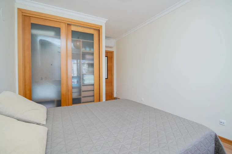 Apartamento T1 para Venda em Portimão Foto 18