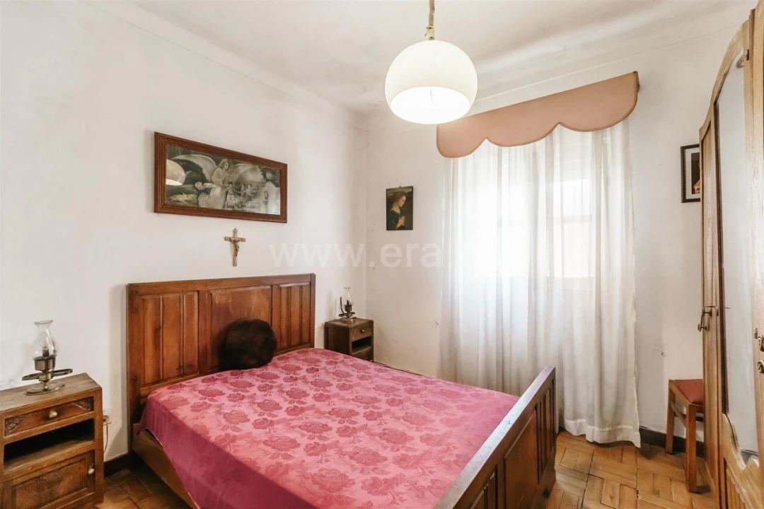 Prédio para Venda em Tortosendo Foto 15