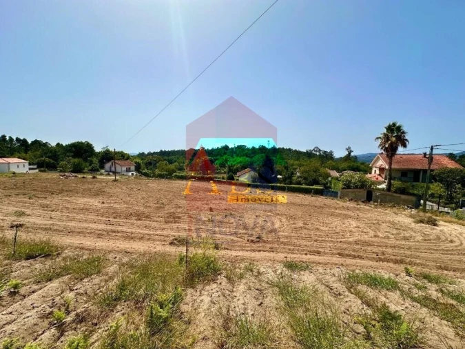 Terreno para Venda em Torre e Portela Foto 4