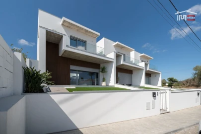 Moradia T4 para Venda em Milagres