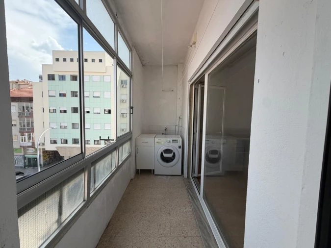 Apartamento T1 para Venda em Águas Livres Foto 4