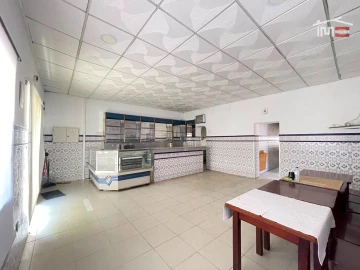 Negócio para Venda em Sarilhos Grandes