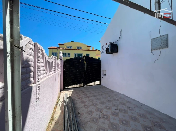 Negócio para Venda em Sarilhos Grandes Foto 34