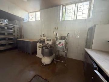 Loja para Arrendamento em Queluz e Belas