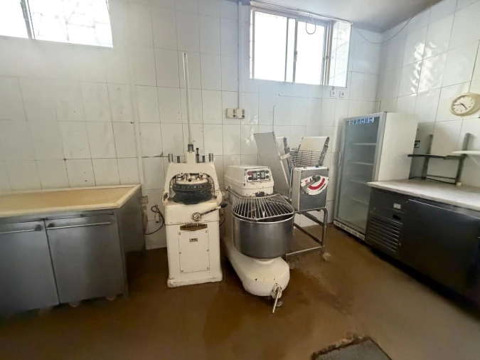 Loja para Arrendamento em Queluz e Belas Foto 12