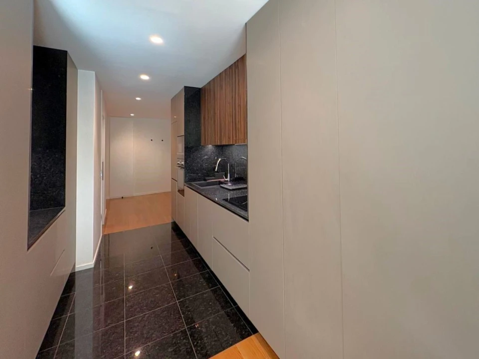 Apartamento T1 para Arrendamento em Avenidas Novas Foto 15
