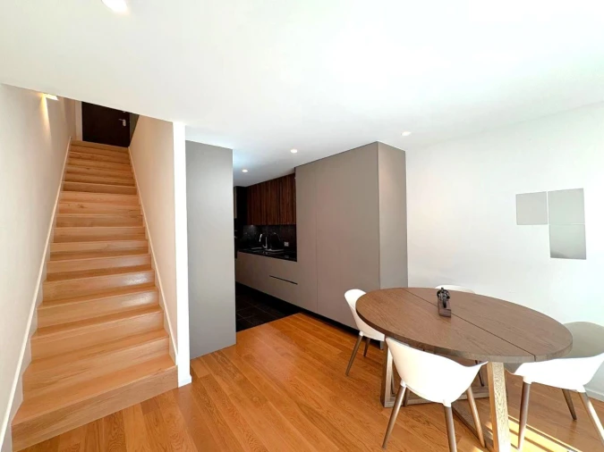 Apartamento T1 para Arrendamento em Avenidas Novas Foto 9
