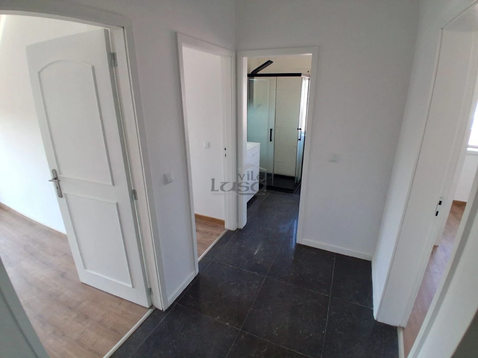 Apartamento T3 para Venda em Fânzeres e São Pedro da Cova Foto 4