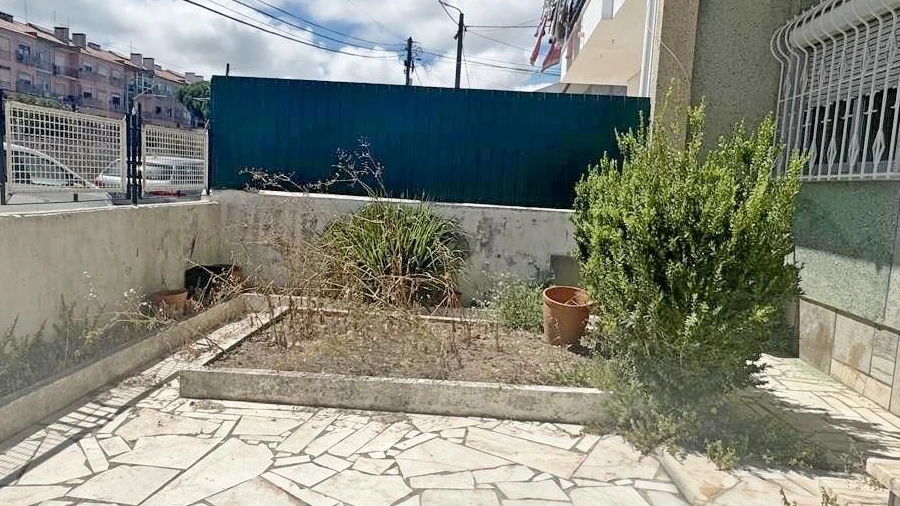 Moradia T4 para Venda em Algueirão-Mem Martins