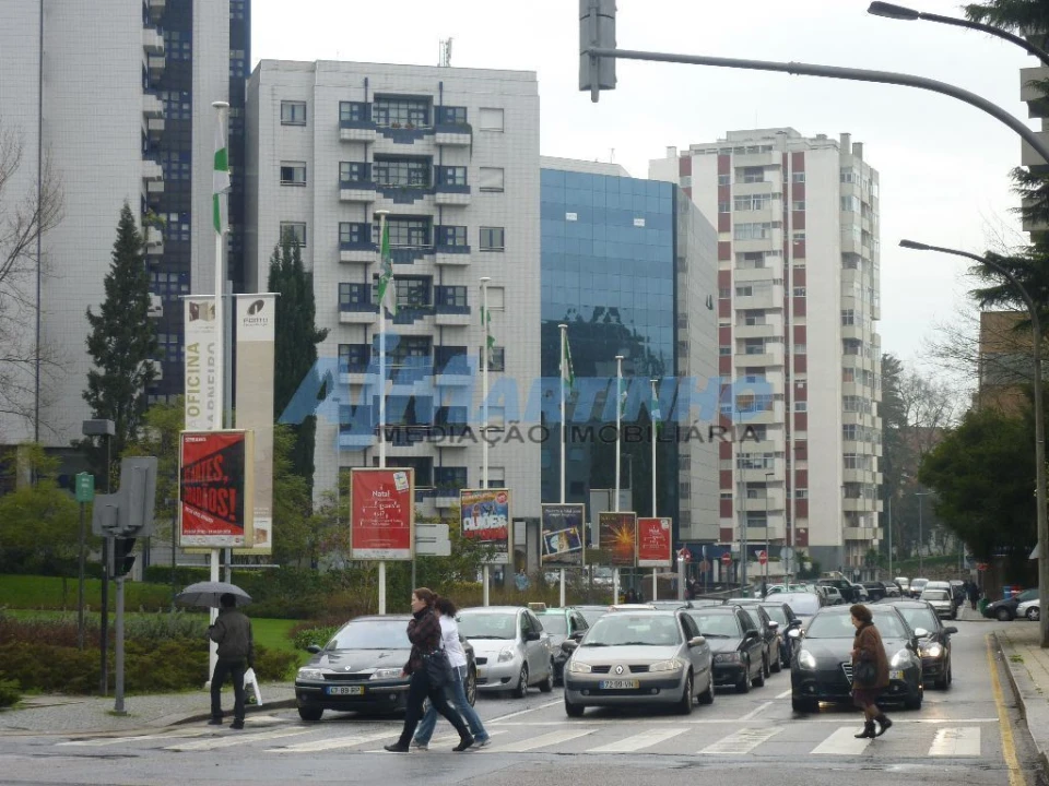 Apartamento T1 para Arrendamento em Lordelo do Ouro e Massarelos Foto 1