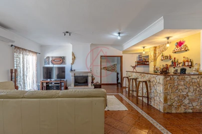 Moradia T5 para Venda em Sesimbra (Castelo)