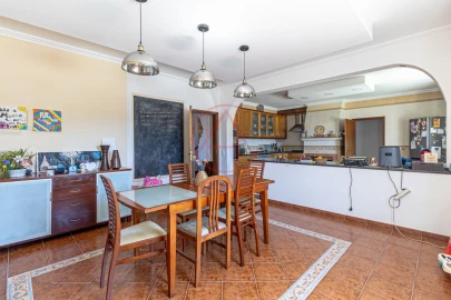 Moradia T5 para Venda em Sesimbra (Castelo)