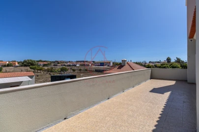 Moradia T5 para Venda em Sesimbra (Castelo)