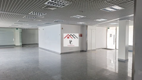 Loja para Venda em Miranda do Corvo
