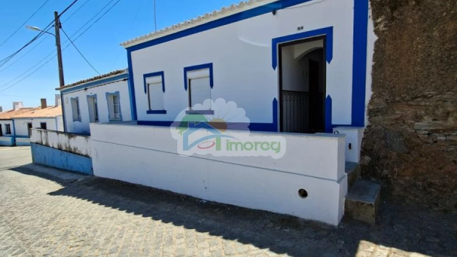 Moradia T2 para Venda em Corval