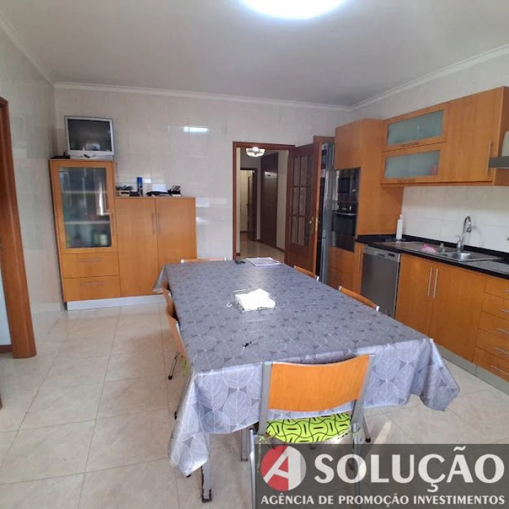 Apartamento T3 para Venda em Vermoim Foto 4