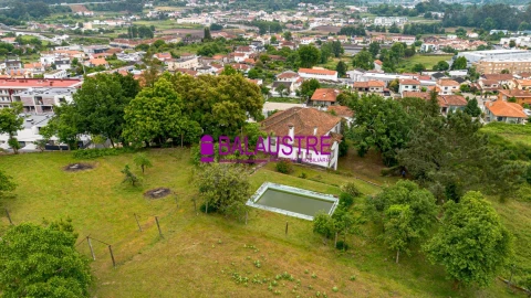Quinta T4 para Venda em Tadim