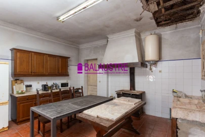 Quinta T4 para Venda em Tadim