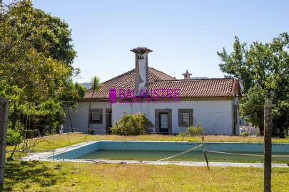 Quinta T4 para Venda em Tadim