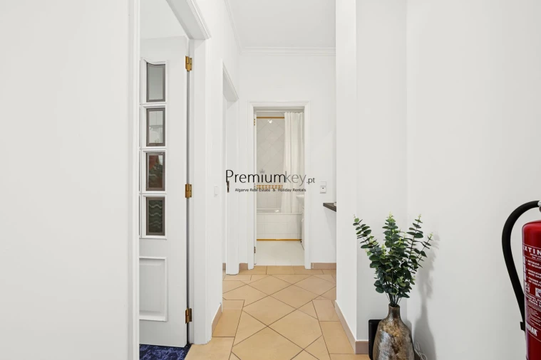 Apartamento T1 para Venda em Albufeira e Olhos de Água Foto 28