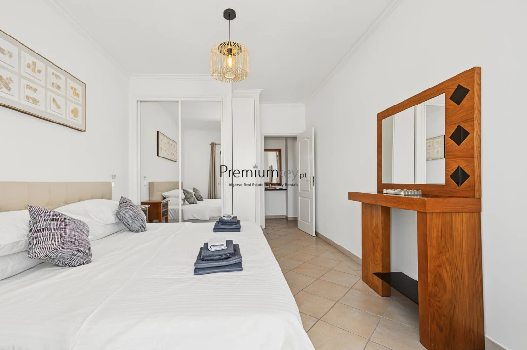 Apartamento T1 para Venda em Albufeira e Olhos de Água Foto 8