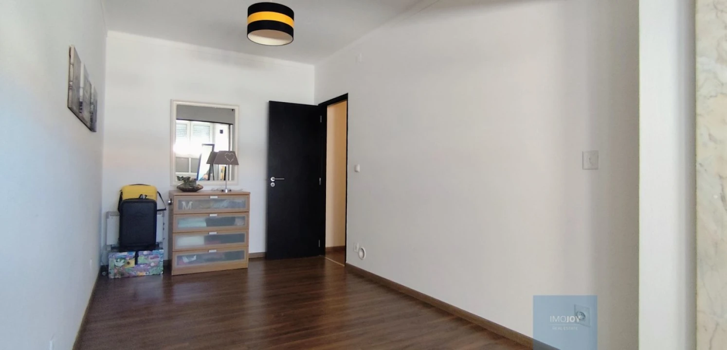 Apartamento T3 para Venda em Nazare Foto 32