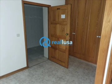 Apartamento T3 para Venda em Canelas