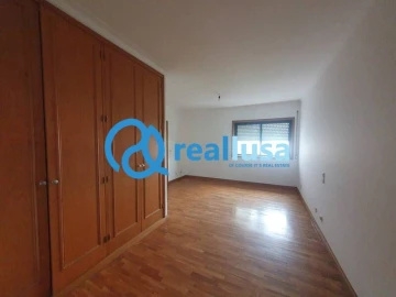 Apartamento T3 para Venda em Canelas