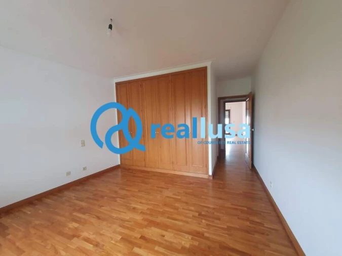 Apartamento T3 para Venda em Canelas Foto 5