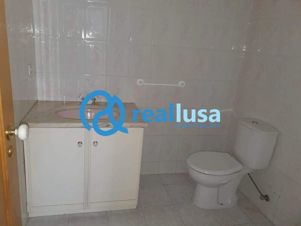 Apartamento T3 para Venda em Canelas Foto 13