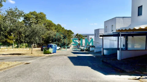 Moradia T3 para Venda em Malagueira e Horta das Figueiras