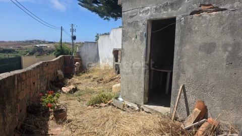 Moradia T2 para Venda em Lourinhã e Atalaia