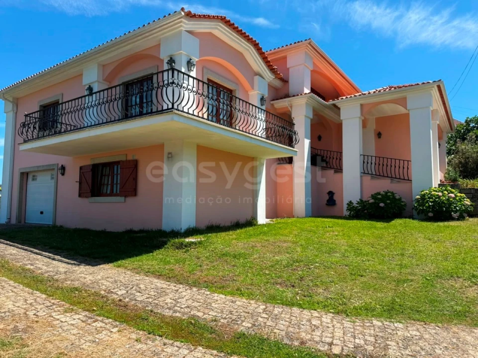 Moradia T10 para Venda em Pedrogão Grande Foto 1