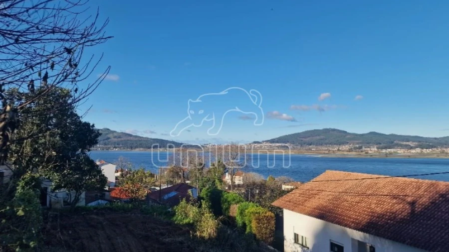 Terreno para Venda em Seixas