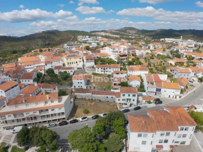 Terreno para Venda em Vila de Rei Foto 4