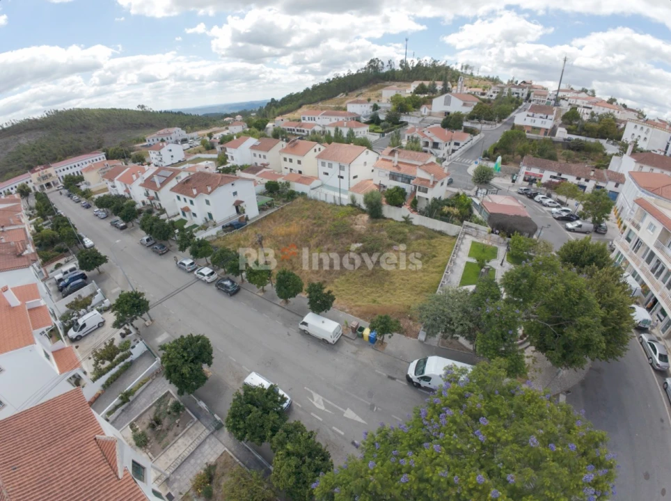 Terreno para Venda em Vila de Rei Foto 3