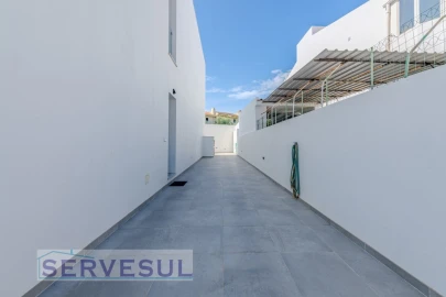 Moradia T4 para Venda em Portimão
