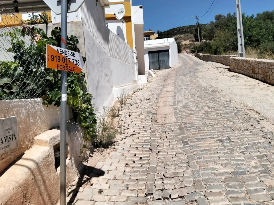 Terreno para Venda em Santa Barbara de Nexe Foto 3