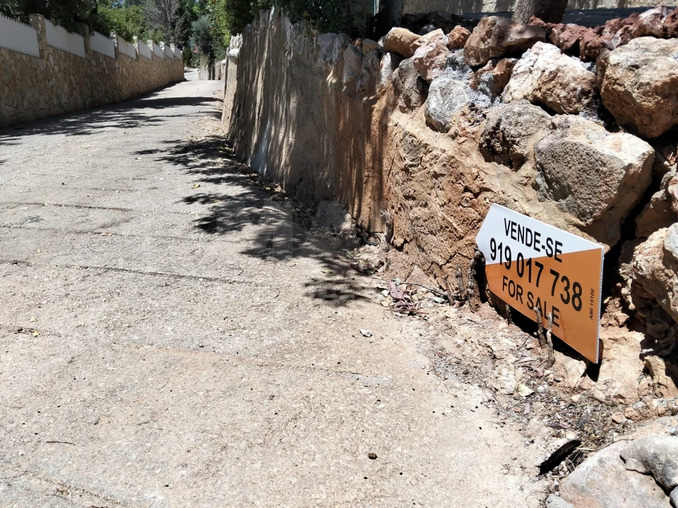 Terreno para Venda em Santa Barbara de Nexe Foto 4