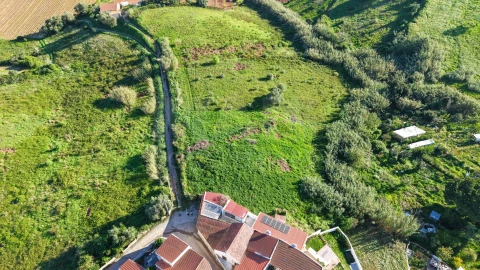 Terreno para Venda em Dois Portos e Runa
