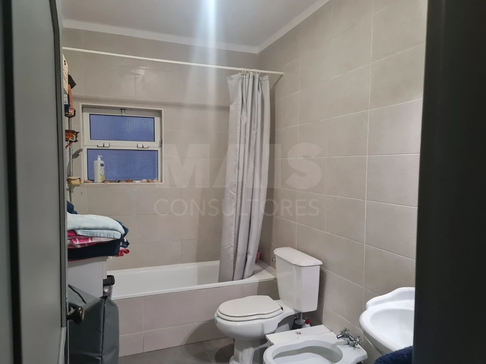 Apartamento T2 para Venda em Alvor Foto 8