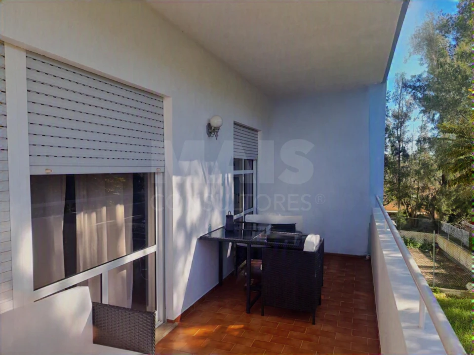 Apartamento T2 para Venda em Alvor Foto 3